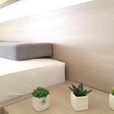 Apartmani Adriatic Ana 诺瓦利娅 外观 照片