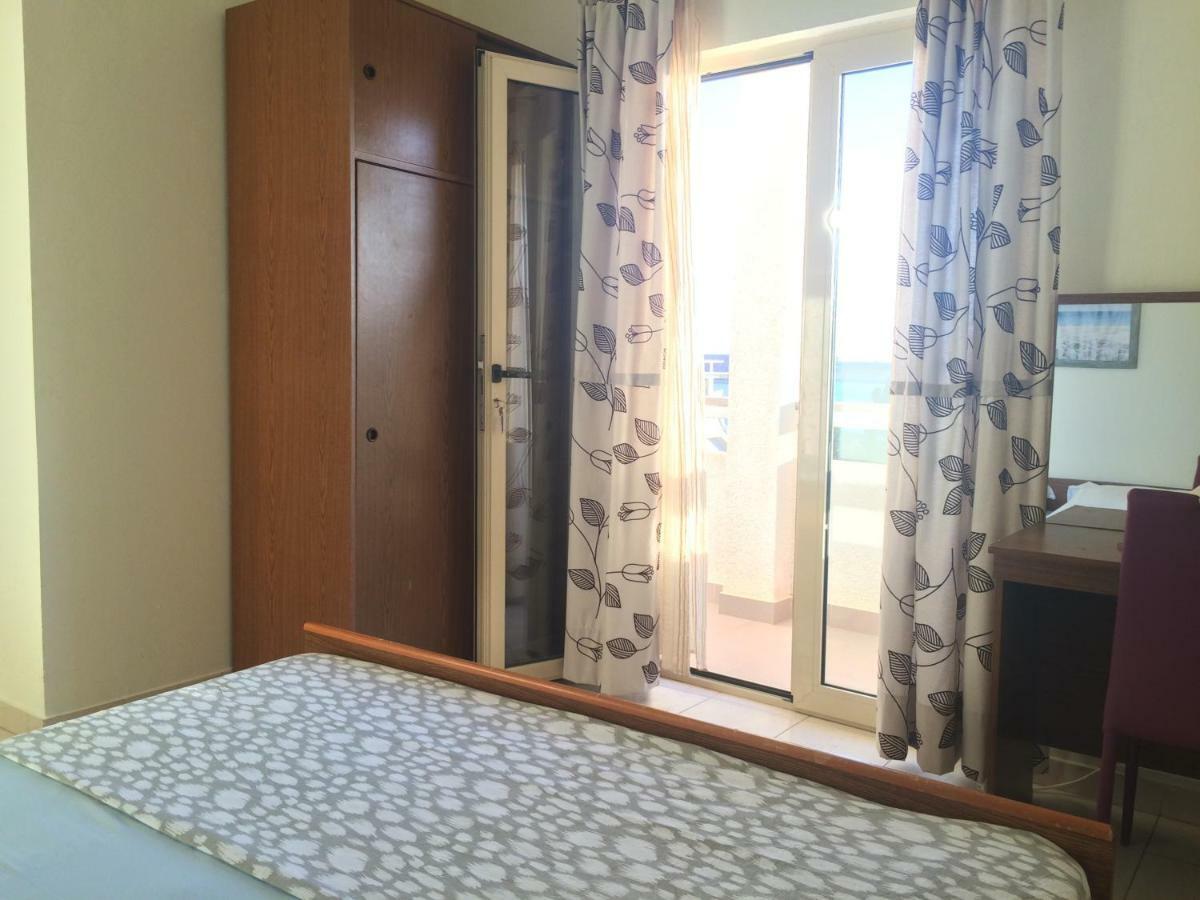 Apartmani Adriatic Ana 诺瓦利娅 外观 照片